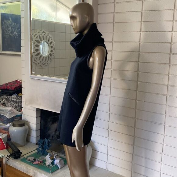 Theory size 2 wool, fully lined, ribbed turtleneck, sleeveless leather trim - Picture 7 of 13